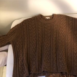 DEMYLEE New York size Small, extra soft bulky and warm beautiful wool sweater.